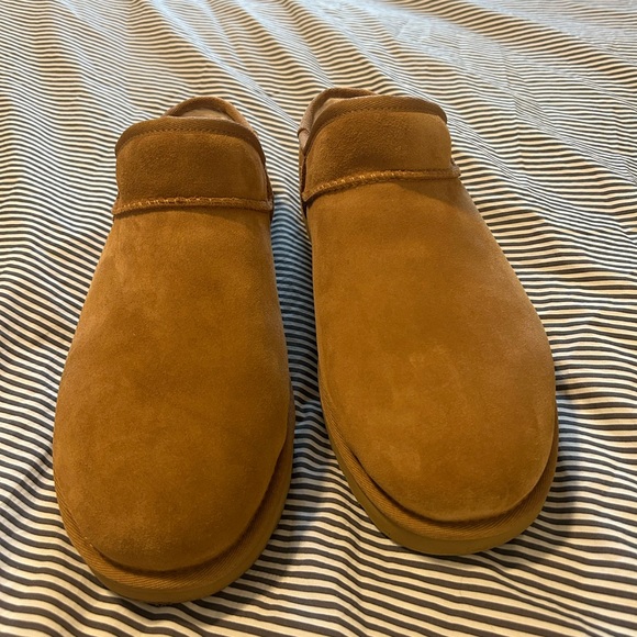 UGG Classic Slipper size 11 - Picture 3 of 6